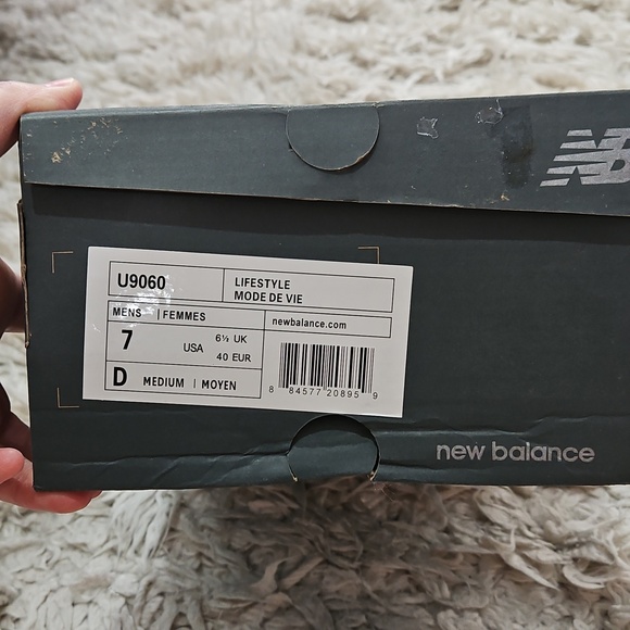 New Balance 9060 Cherry Blossom Colorway. - Picture 10 of 11